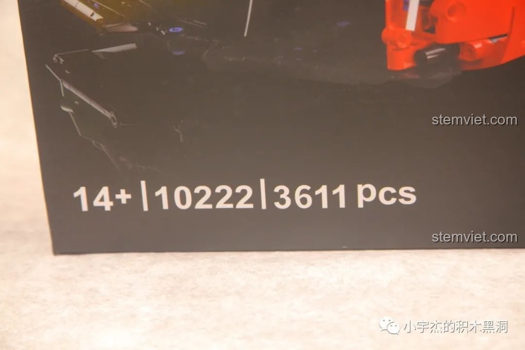 Cận cảnh thông số bộ lắp ráp K-box 10222 với 3611 chi tiết, dành cho độ tuổi 14+, một thử thách lắp ráp đáng giá.