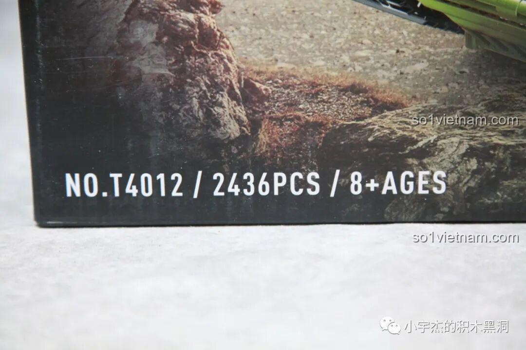 Chi tiết mã số T4012, 2436 mảnh ghép và độ tuổi 8+ trên hộp đồ chơi lắp ráp Xe Tăng Ferdinand Taigao Le.