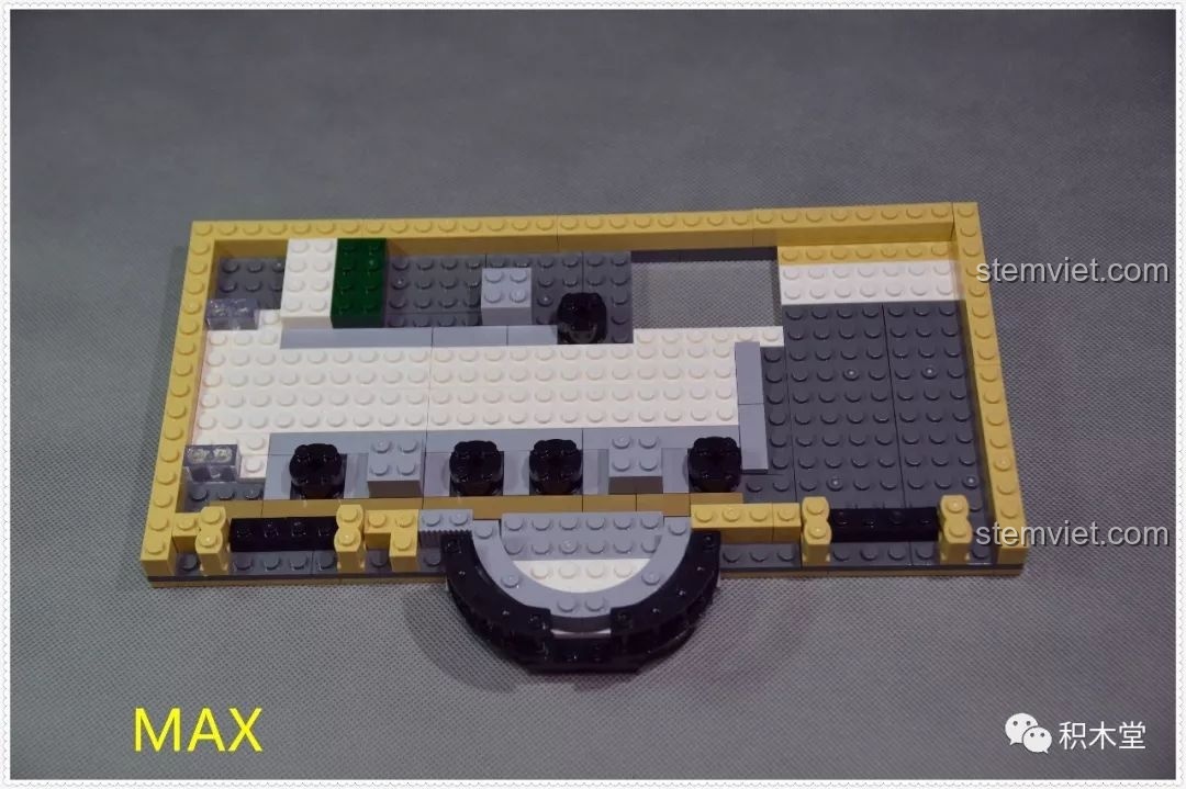 Tiến độ lắp ráp tầng 2 của bộ lắp ghép Zhe Gao QL0922 Trung tâm thương mại Châu Âu.