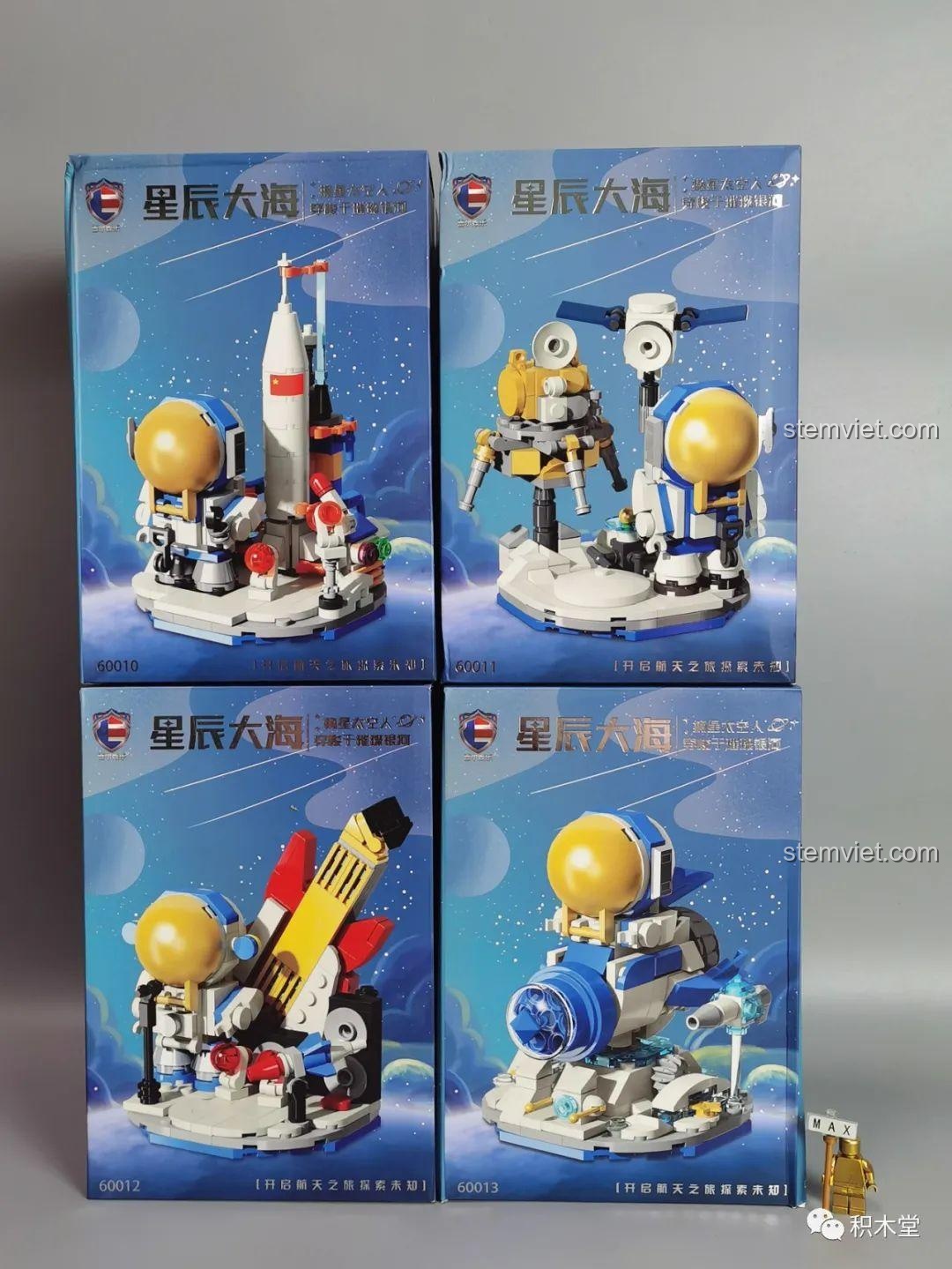 Bốn hộp sản phẩm 