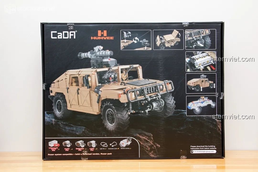 Mặt sau hộp CaDA C61036 Humvee H1, hiển thị các tính năng và chi tiết mô hình.