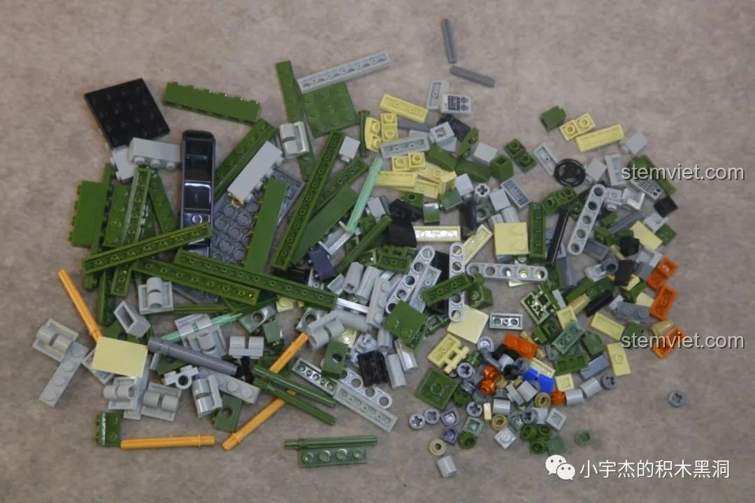 Toàn bộ mảnh ghép từ túi số 1 của bộ đồ chơi Panlos Brick 639010 Xe Chiến Đấu Bộ Binh 04A