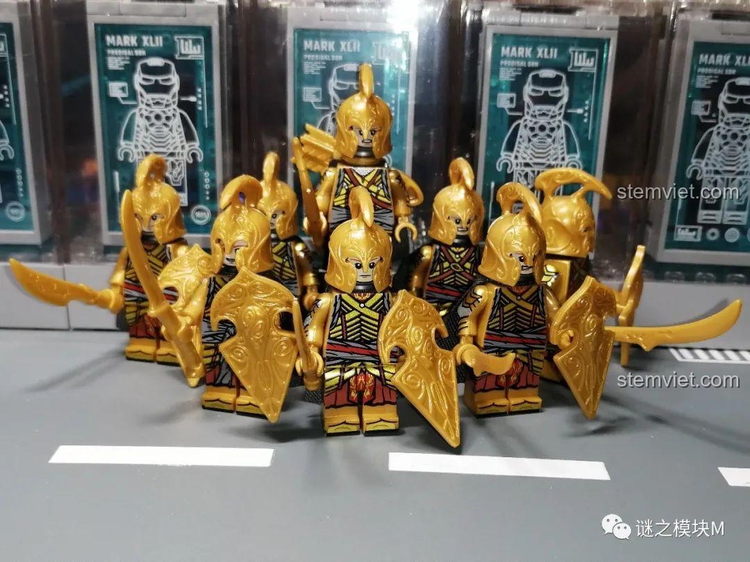 Tổng hợp tất cả phụ kiện trong bộ KORUIT KT1032, bao gồm khiên, vũ khí và ống tên.