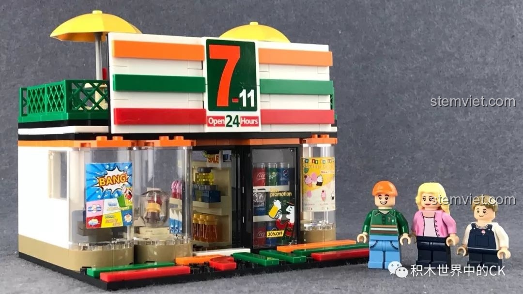 Mô hình Cửa hàng tiện lợi 7-Eleven SEMBO 601017 hoàn thiện cùng 3 minifigures, sẵn sàng cho những giờ chơi sáng tạo của bé.