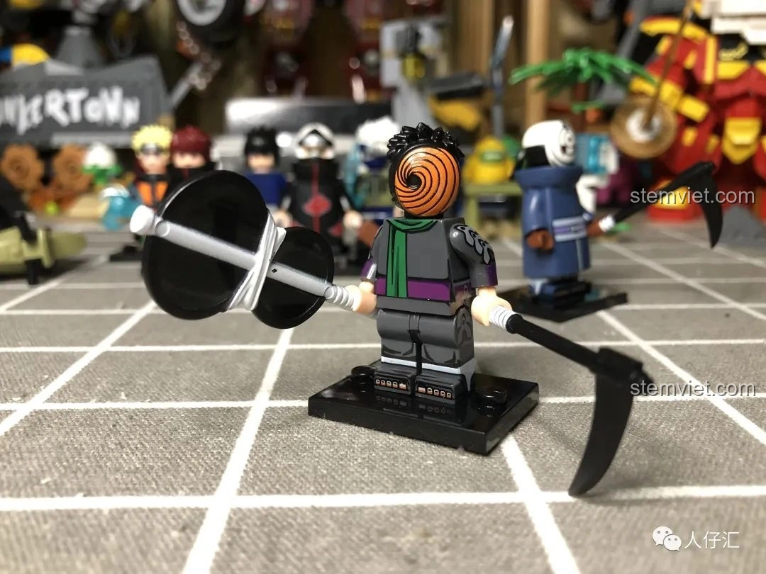 Phần tóc và bím tóc nhỏ của Minifigure Deidara WM2095, thể hiện sự linh hoạt.