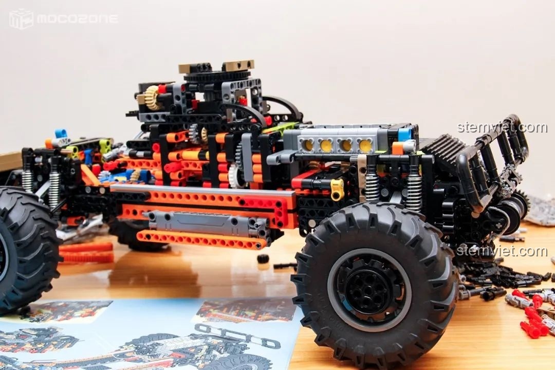 Tời kéo phía trước xe Humvee H1.