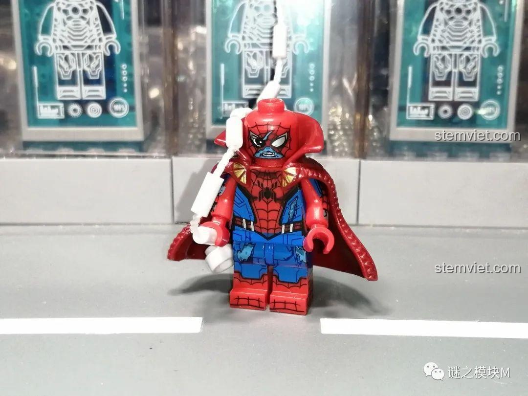 Tất cả các minifigure zombie và Doctor Strange trong bộ WM6132 được trưng bày.