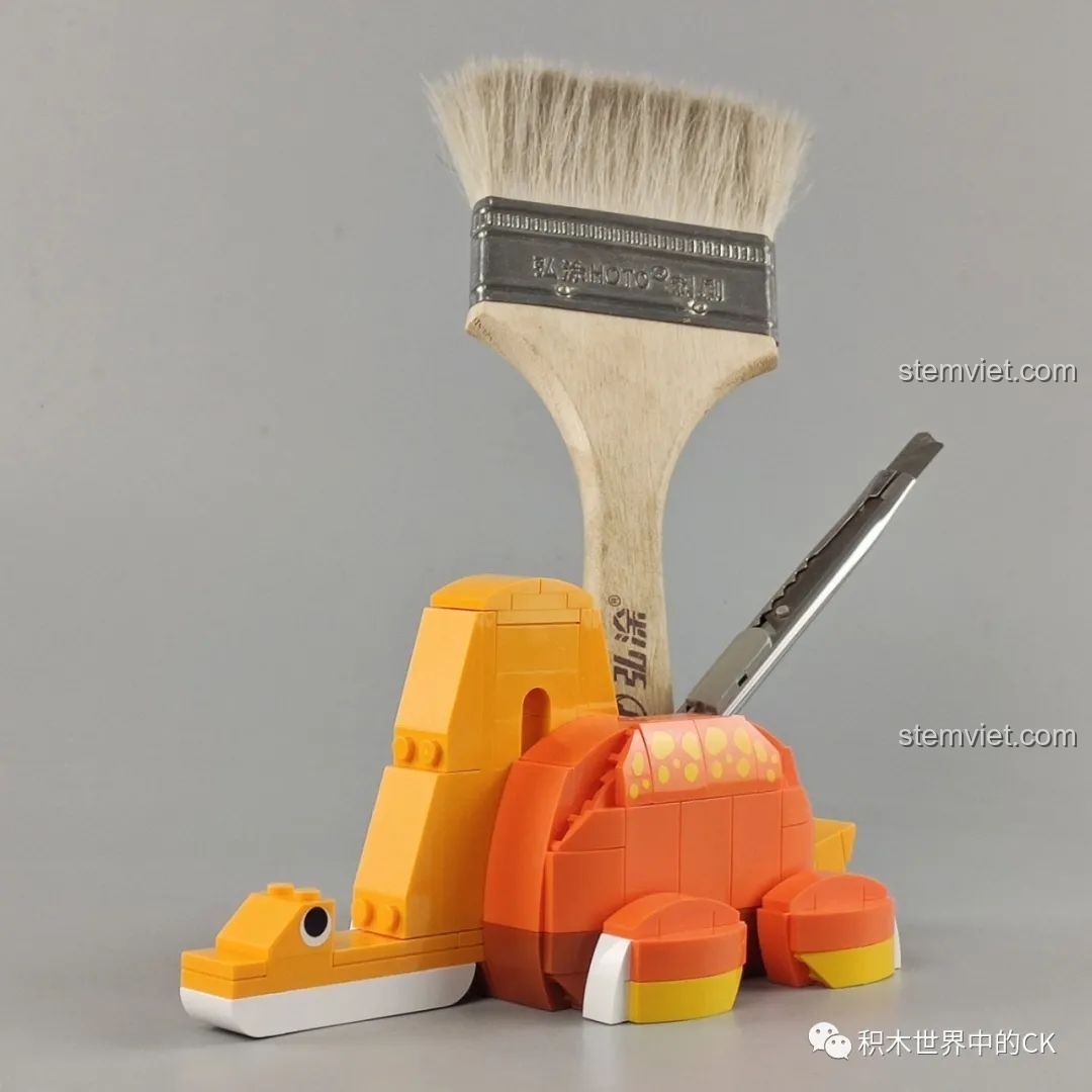 Tổng thể bàn học với bộ lắp ráp khủng long Fun Desk JAKI