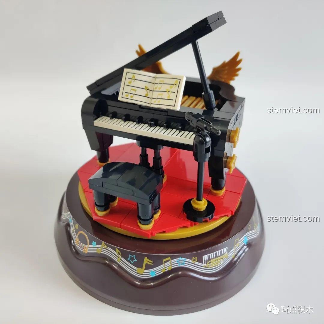 Tổng thể mô hình hộp nhạc đàn piano WOMA C0360, một món đồ chơi trưng bày đẹp mắt và ý nghĩa cho bé gái.