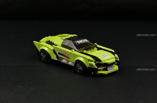 Chi tiết đồ chơi mô hình xe đua Pacemaker 28002 của TOP TOY. Siêu xe màu xanh lá với động cơ kéo lùi, phù hợp cho con trai trên 6 tuổi.