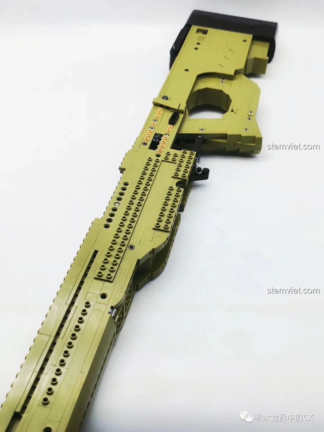 Thân súng bắn tỉa AWP JIESTAR 58022 gần hoàn thiện, sẵn sàng để lắp thêm các phụ kiện.