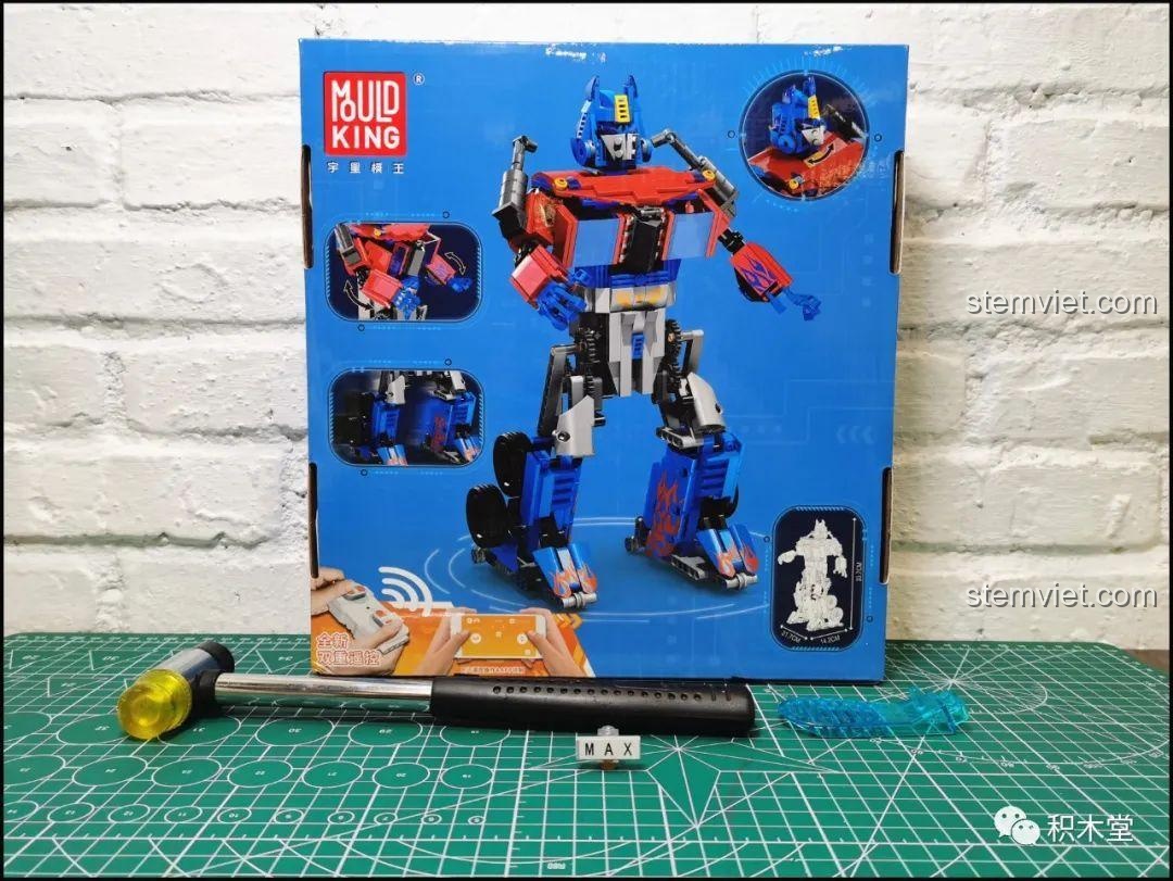 Mặt sau hộp bộ lắp ráp Mould King Optimus Prime 15036 hiển thị các tính năng nổi bật và kích thước mô hình hoàn chỉnh.