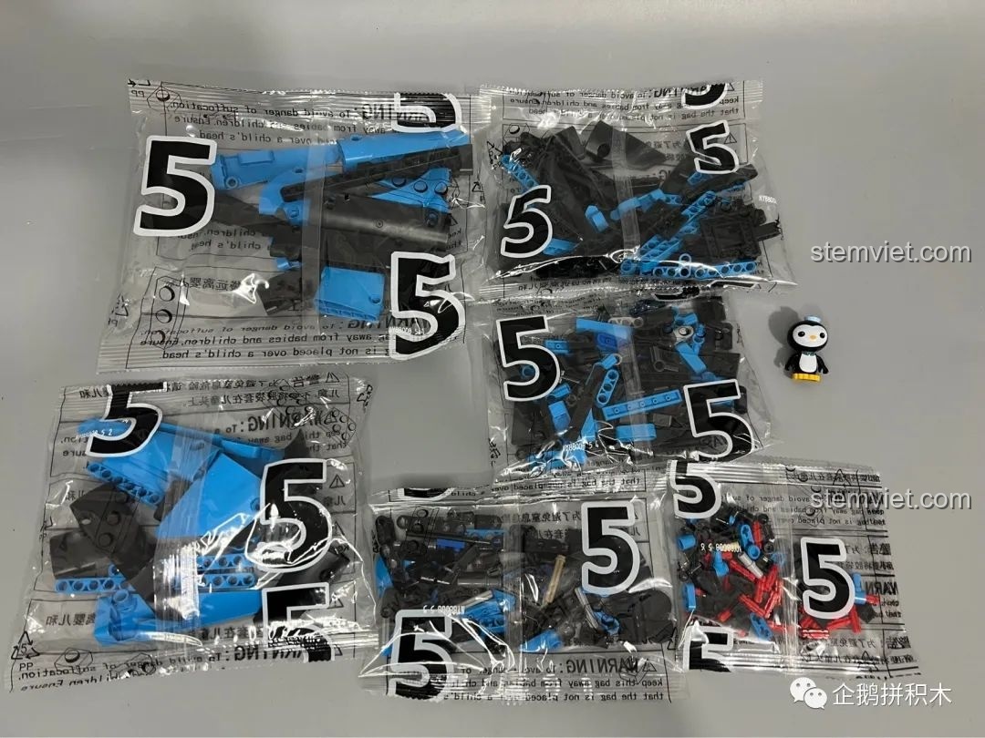 Trang hướng dẫn cho bước 5, lắp ráp ngoại thất của Moyu Block MY88008 Bugatti Bolide.