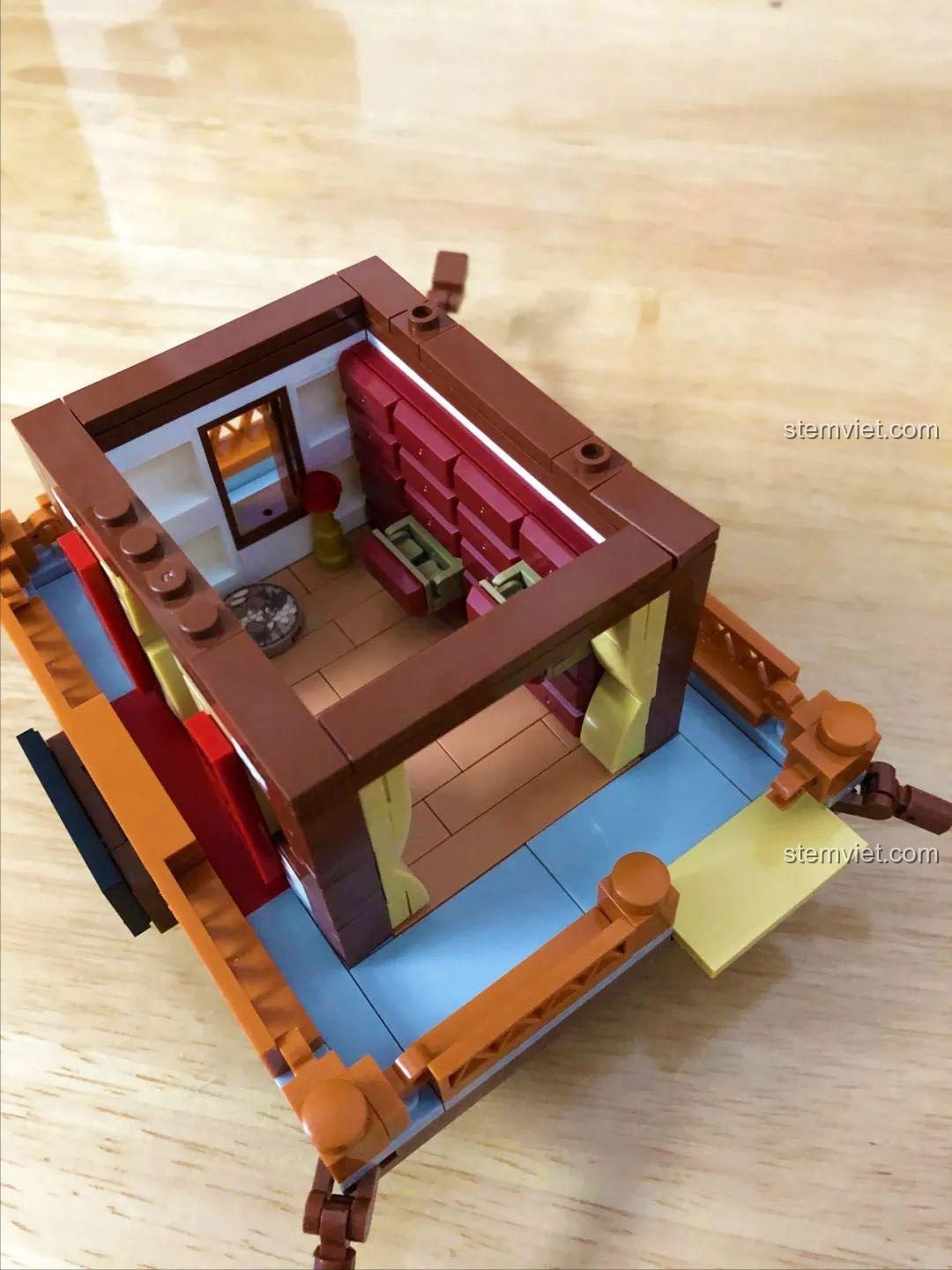 Trải nghiệm WOMA 0340 Kiến trúc Phố Tàu với các chi tiết tùy biến như ngăn kéo tủ thuốc.