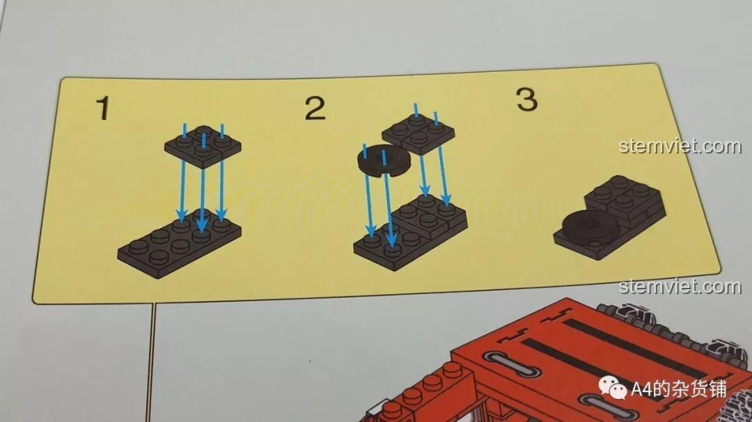 Cận cảnh cơ chế lái của xe cứu hỏa Xingbao XB-03030, cho thấy các chi tiết bánh răng và trục.
