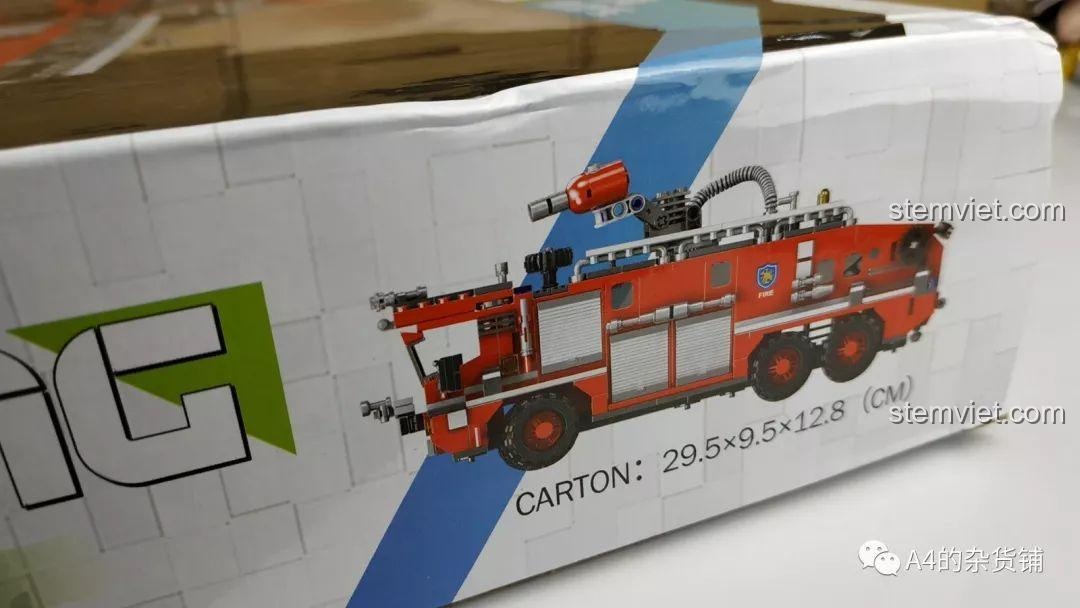 Thông tin kích thước mô hình Xe cứu hỏa 3030 tiết kiệm được in trên hộp, giúp người mua dễ hình dung sản phẩm.