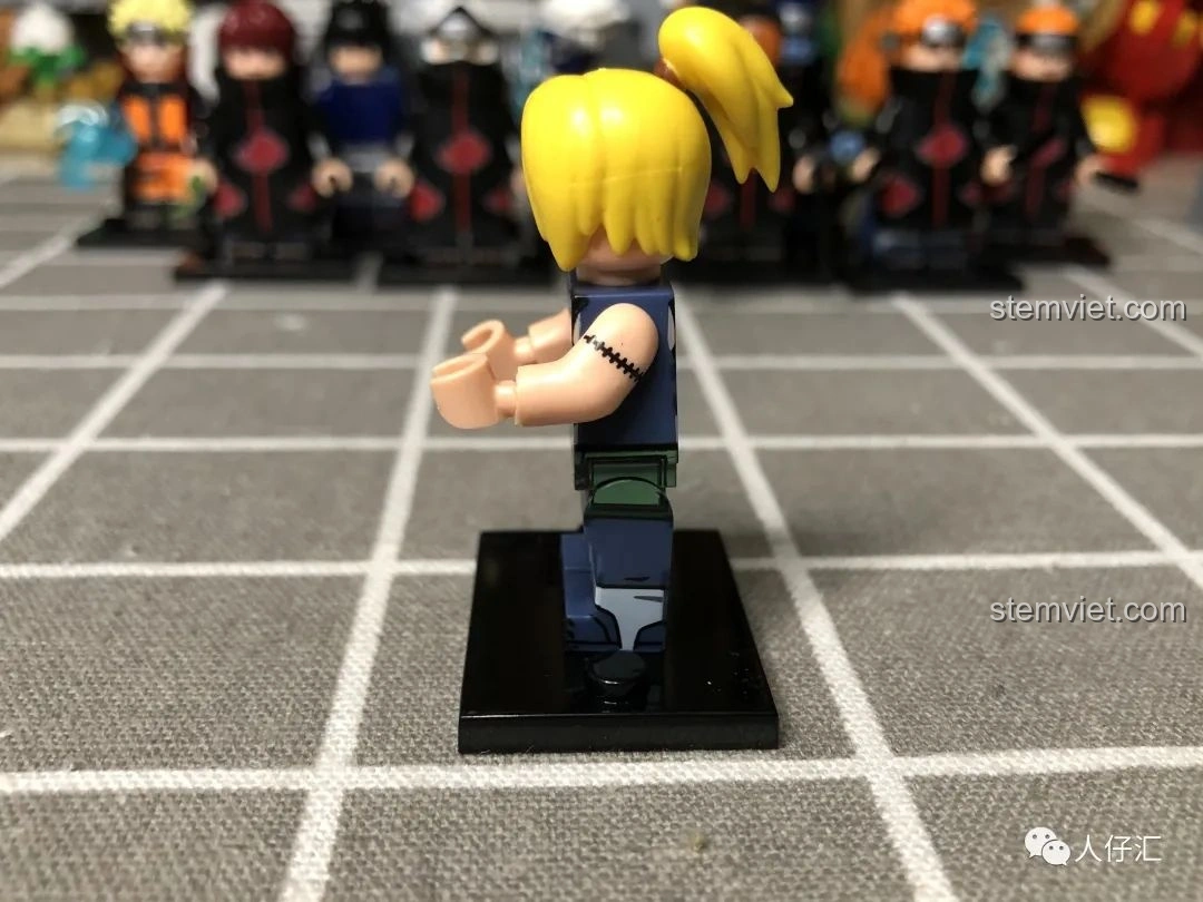 Phần bảo vệ trán và tóc của Minifigure Hoshigaki Kisame WM2096, với màu xanh.