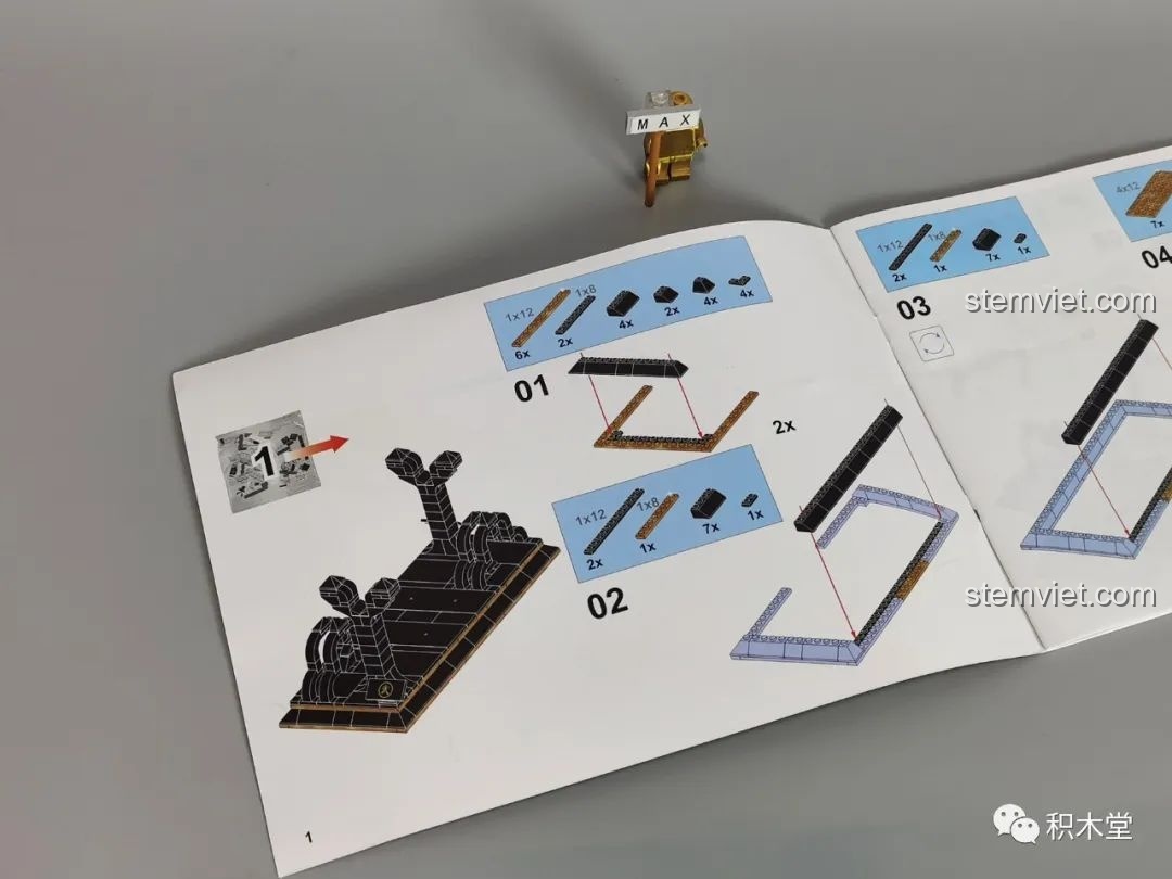 Một trang trong sách hướng dẫn lắp ráp, minh họa các bước lắp phần đế của mô hình song đao Demon Slayer.