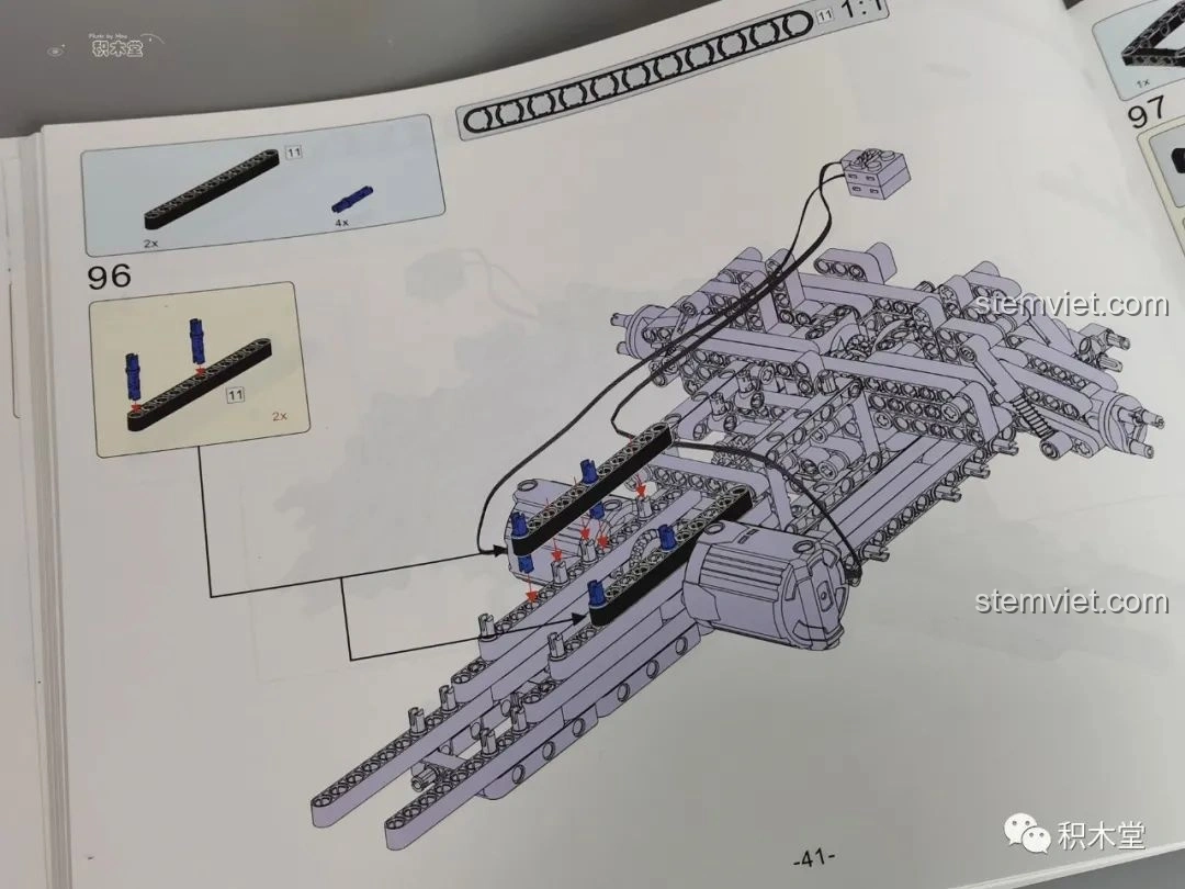 Trang hướng dẫn lắp ráp bộ Feifan F10002 Lamborghini Aventador SVJ Roadster, hiển thị sơ đồ đi dây động cơ.