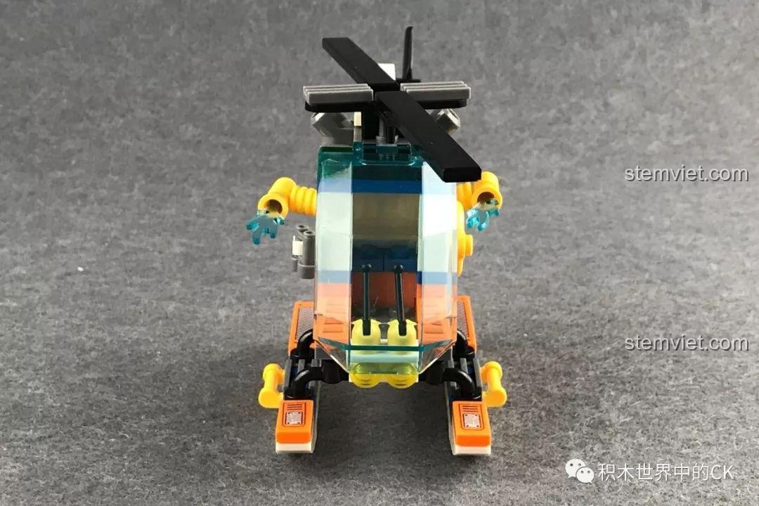 Mô hình trực thăng cứu hộ biển trong bộ SEMBO 603016, màu cam, trắng và xanh, có phao nổi.