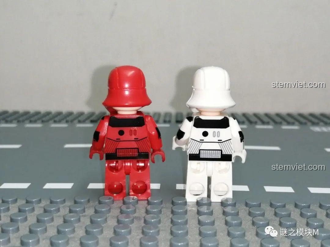Minifigure Star Wars KT1045 với các phụ kiện như kiếm, súng, bệ phóng.