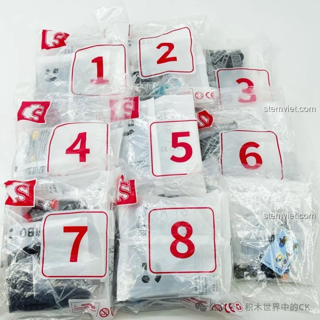 Các túi mảnh ghép được đánh số của bộ xếp hình Máy bay chiến đấu J-15 cho con trai 6+ giúp dễ dàng phân loại.