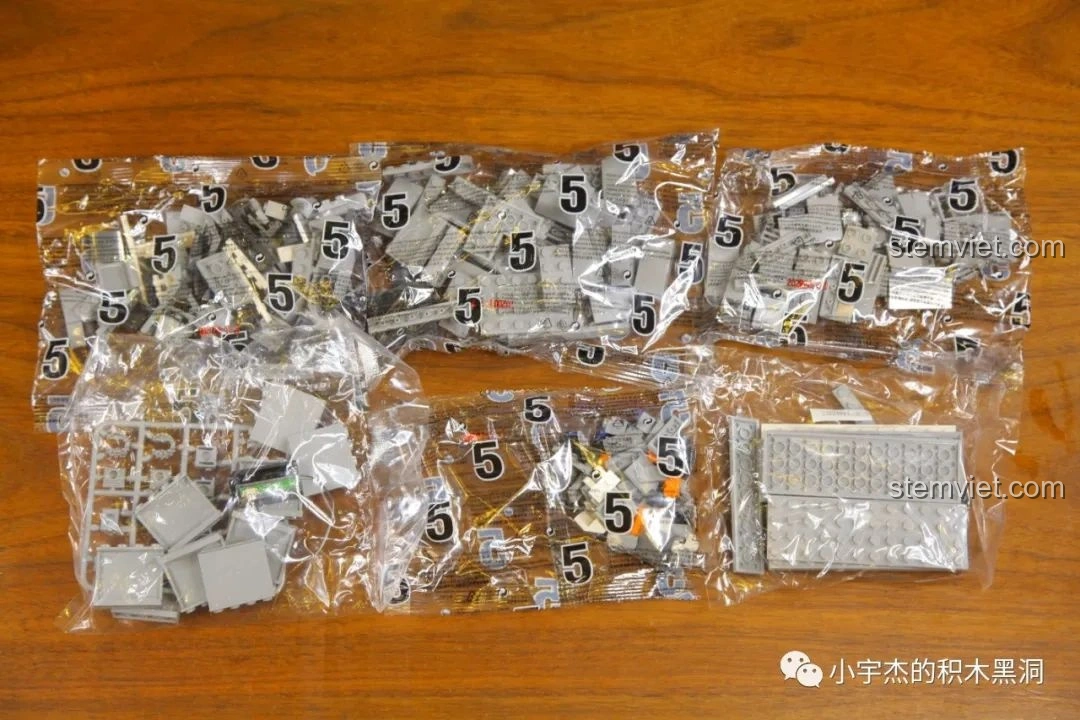 Túi mảnh ghép số 6 của bộ lắp ráp Hàng Không Mẫu Hạm Sơn Đông SEMBO 202001, tiếp tục hoàn thiện thân.