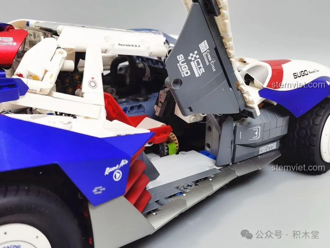 Cận cảnh chi tiết hốc gió bên hông của mô hình Xe Đua Asurada G.S.X L7001.