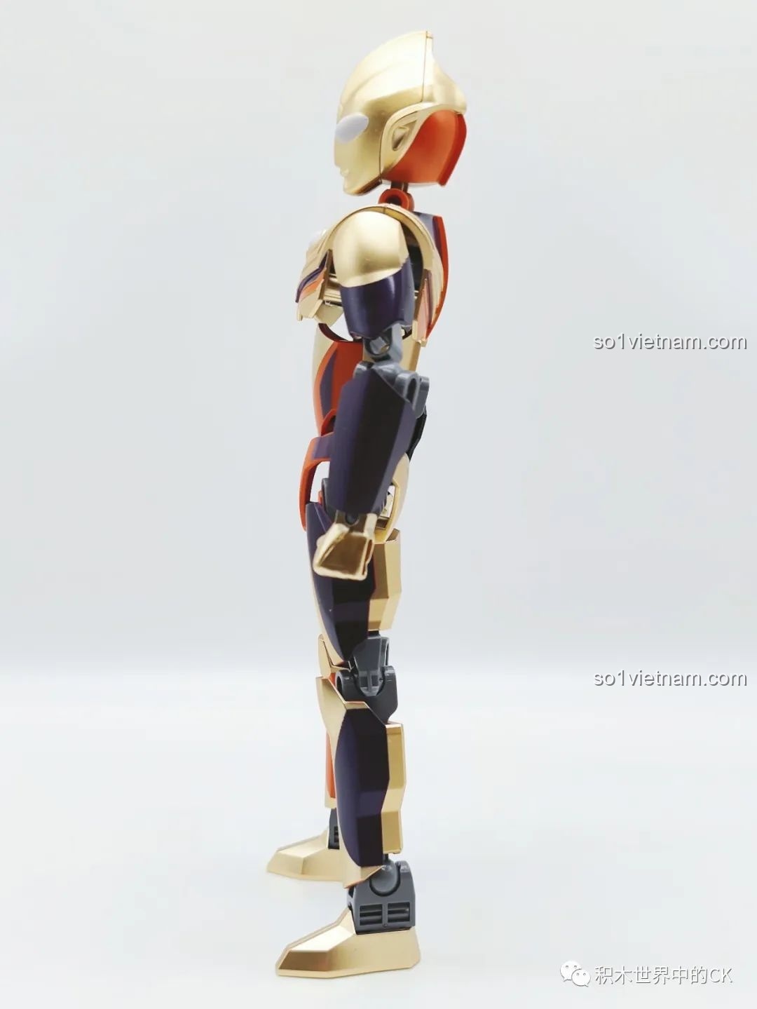 Góc nhìn nghiêng của Tiga Ultraman, khoe trọn vẻ đẹp của mô hình