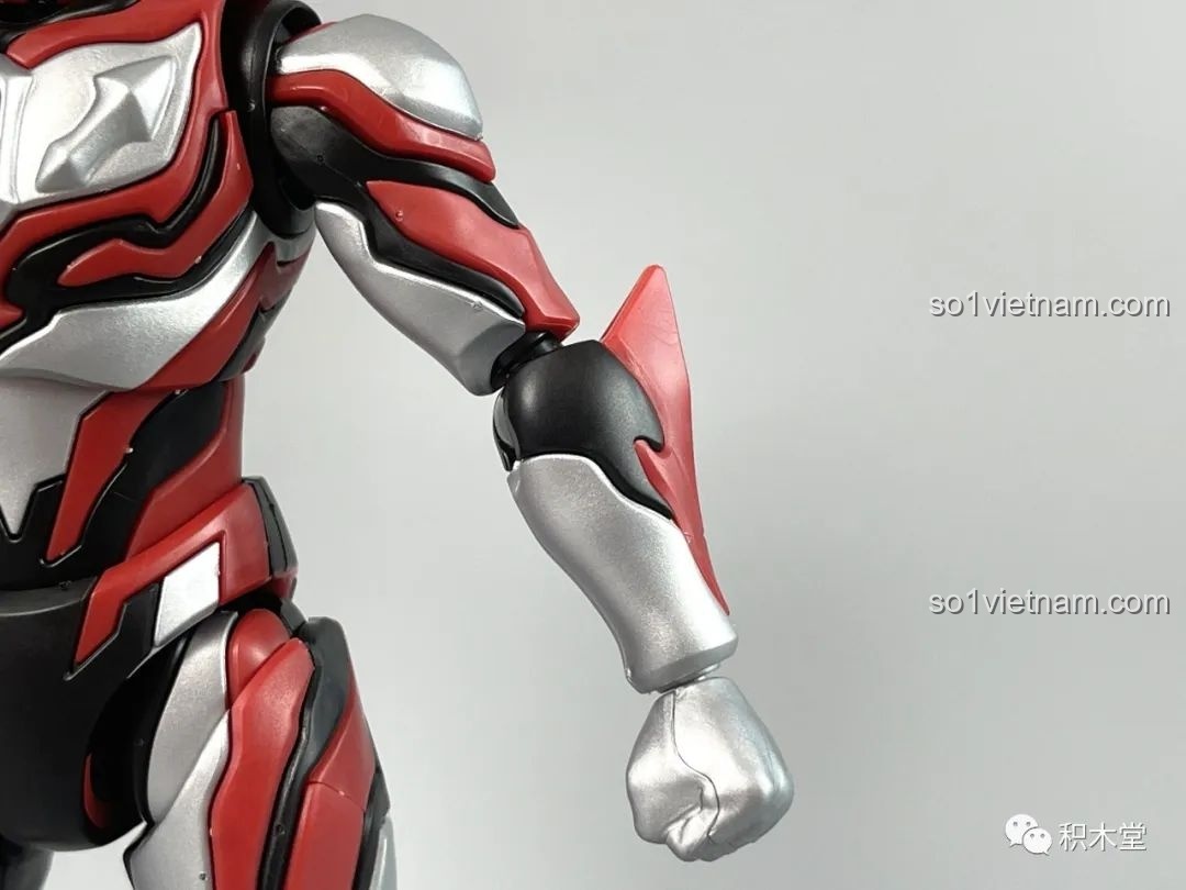 Các bộ phận chi tiết của mô hình lắp ráp Ultraman Geed 71219 BLOKEES