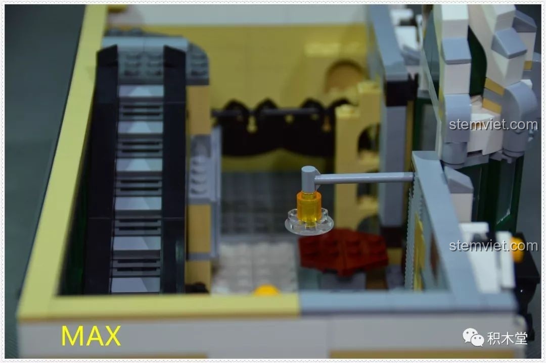 Chi tiết vòm cửa và cột trụ tầng 2 của bộ lắp ghép Zhe Gao QL0922 Trung tâm thương mại Châu Âu.