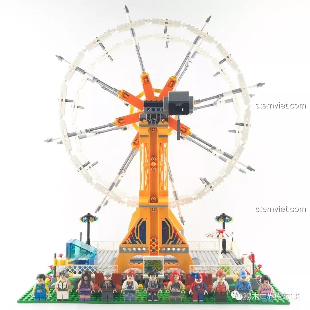 Mô hình Vòng Quay Mặt Trời Winner 7036 với vòng quay đã được gắn chắc chắn trên trụ đỡ.