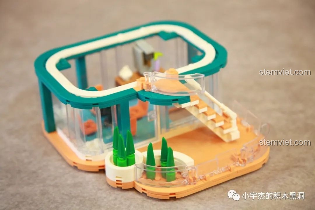 Khu vườn trên sân thượng của bộ K-Box 10507 với nhiều cây xanh và hoa.