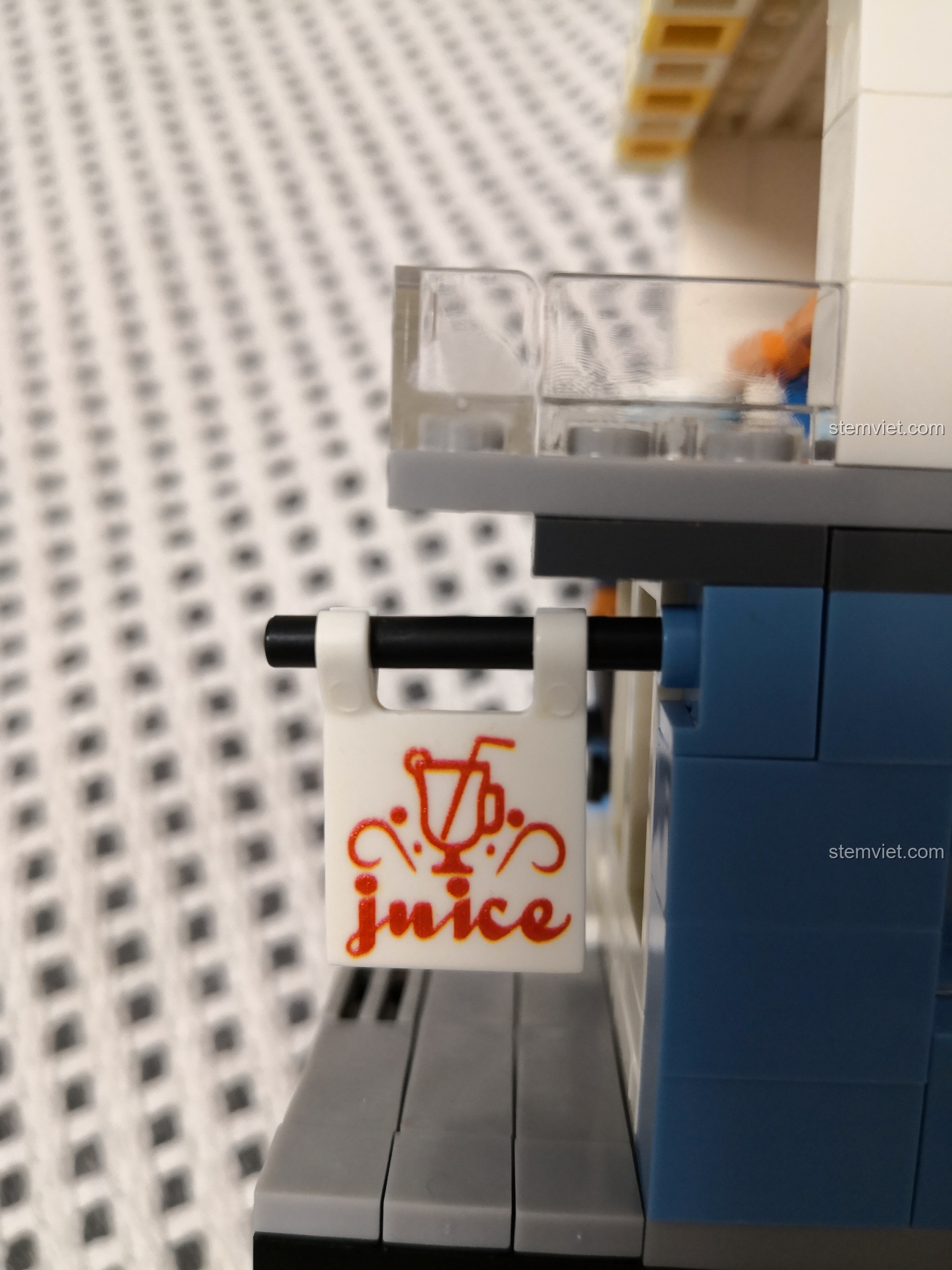 Cận cảnh biển hiệu