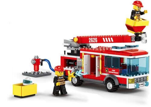 Bộ lắp ghép WANGE 2626 Xe Cứu Hỏa Nâng Thang với 2 lính cứu hỏa dũng cảm, thang nâng xoay, vòi phun nước. Đồ chơi lắp ráp WANGE 2626 giá tốt cho bé trai 6 tuổi.