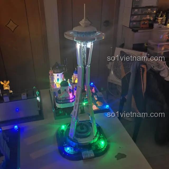 Wange 5238 Tháp Kim Không Gian Seattle Ligao 5238 đồ chơi lắp ghép đèn LED rực rỡ cho bé 6 tuổi giá hời