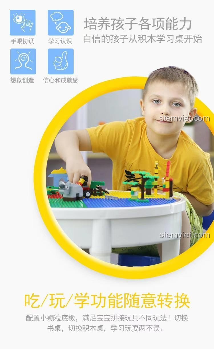 Bé trai đang tập trung chơi với WANGE 68012 Bàn học cho bé, rèn luyện nhiều kỹ năng quan trọng.
