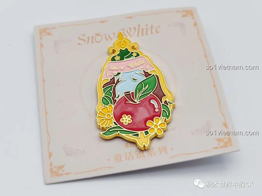 Khám phá ngăn bí mật bên hông sách mô hình 506183, nơi cất giấu phòng thí nghiệm của mụ phù thủy độc ác.