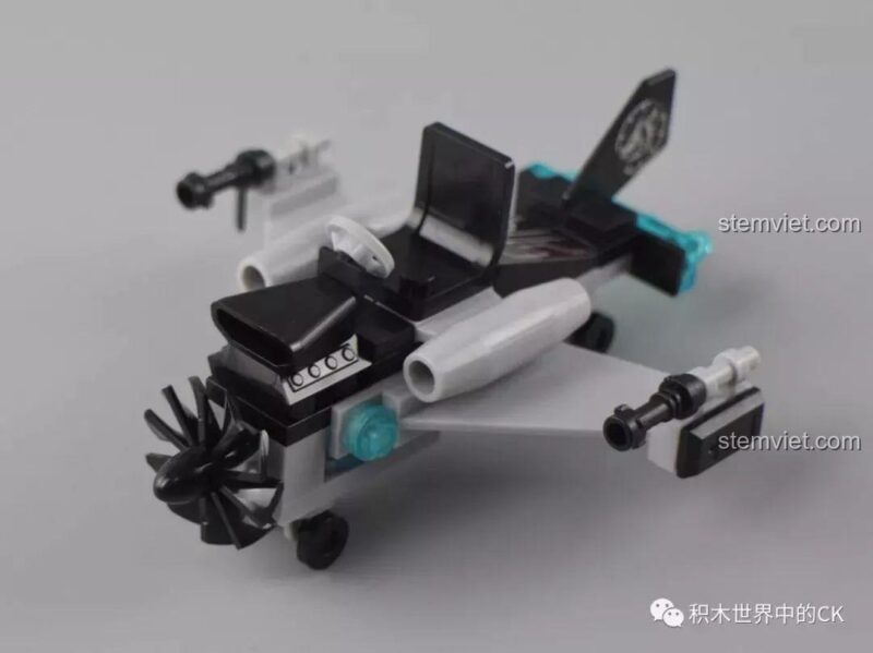 Phương tiện bay mini của phe con người trong bộ lắp ráp Winner 5063.
