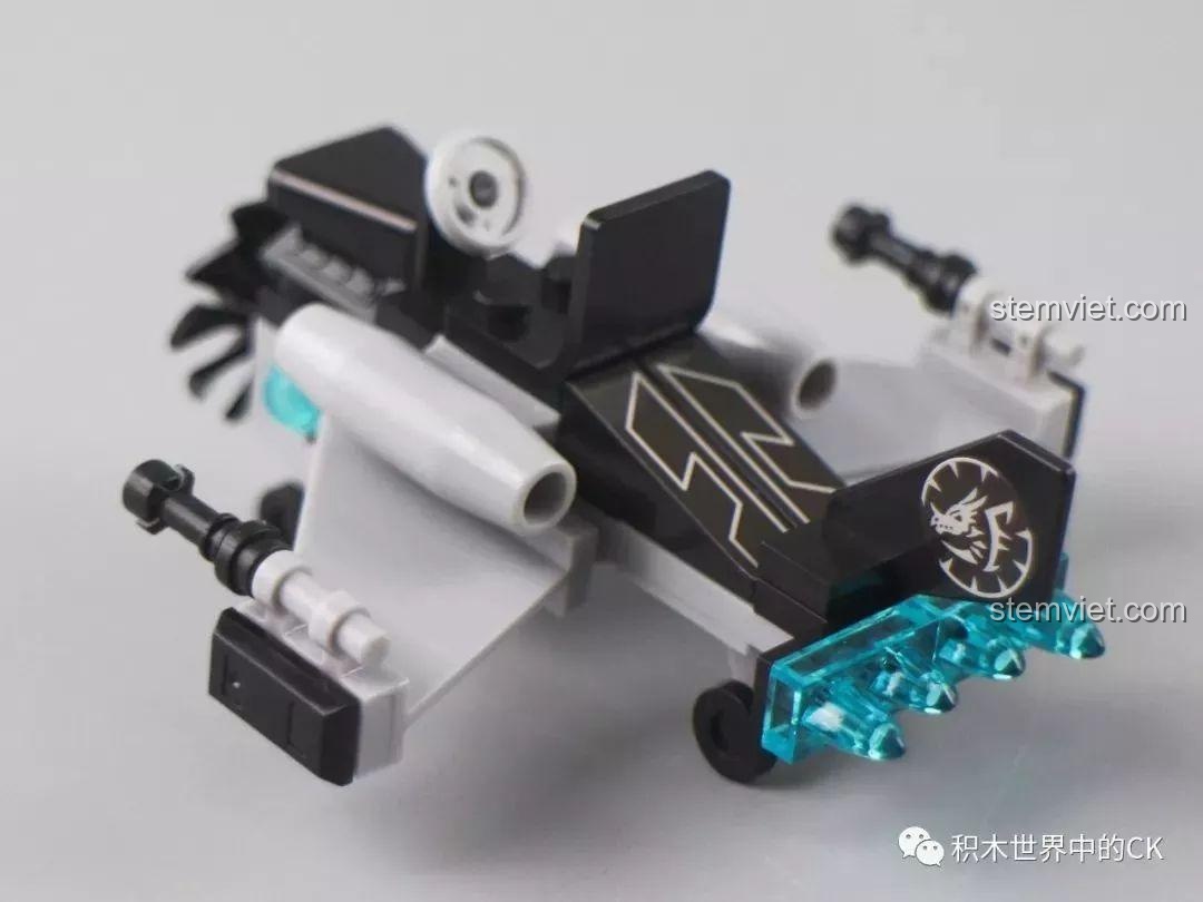 Mặt sau của phương tiện bay mini trong bộ Winner 5063.
