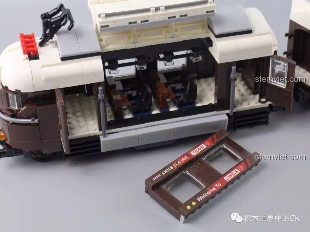 Cửa sổ toa tàu Winner 5090 Tàu Hỏa Thành Phố Cổ Điển Thụy Sĩ được thiết kế dễ tháo rời.