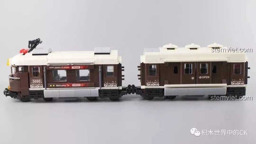 Toàn cảnh thân tàu Winner 5090 Tàu Hỏa Thành Phố Cổ Điển Thụy Sĩ từ bên hông, thể hiện chiều dài.