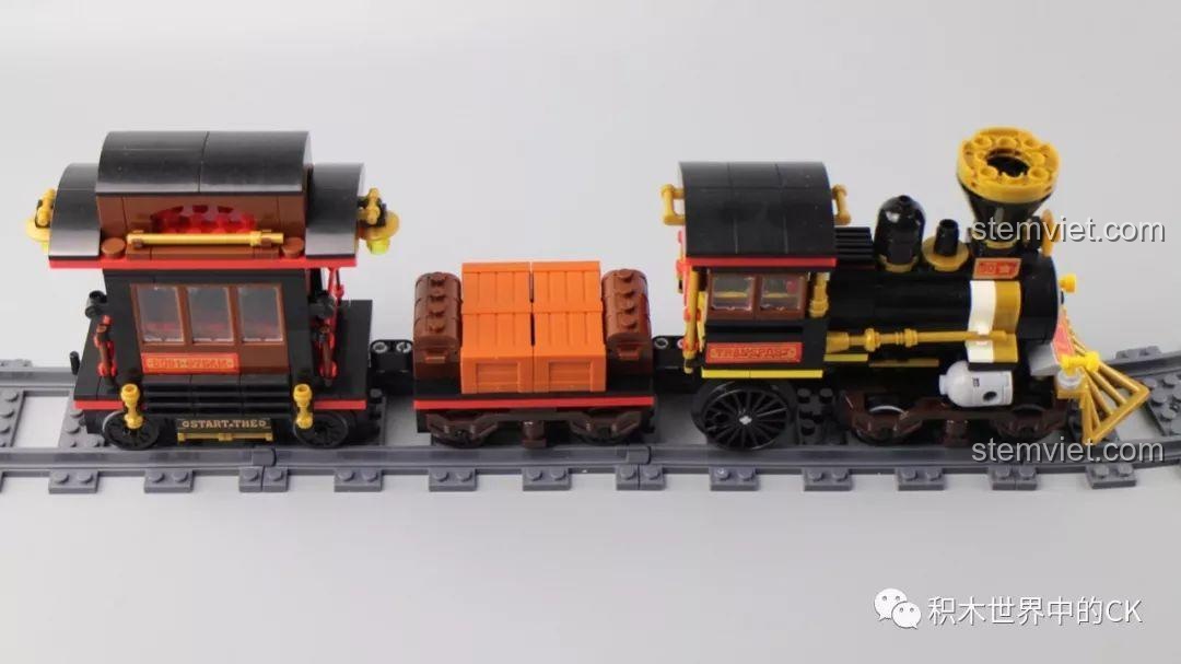 Toàn cảnh các toa tàu của bộ đồ chơi Winner 5091 Tàu Hỏa Hơi Nước Thành Phố, bao gồm đầu máy, toa chở hàng và toa hành khách