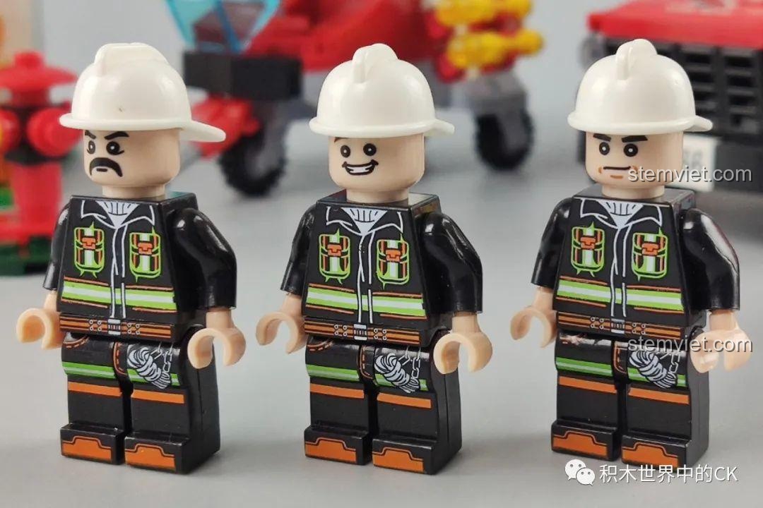 Mặt sau của minifigure cảnh sát và người dân trong bộ đồ chơi Winner Fire Fighters 5112, thể hiện chi tiết trang phục.