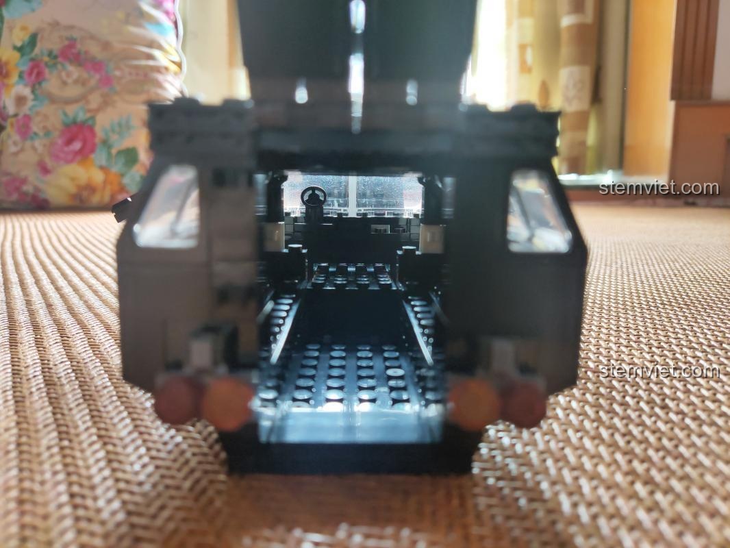 Xe bọc thép chống bạo động SWAT Justice Vanguard Winner 5122