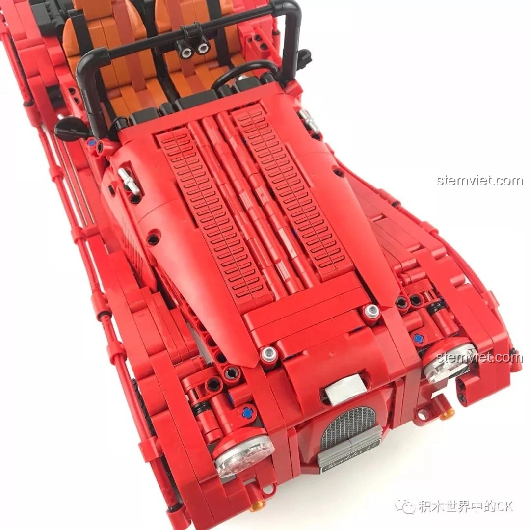 Chi tiết mui trần của Winner 7062 Xe Mui Trần Cổ Điển, phần màu đen phía sau ghế ngồi.