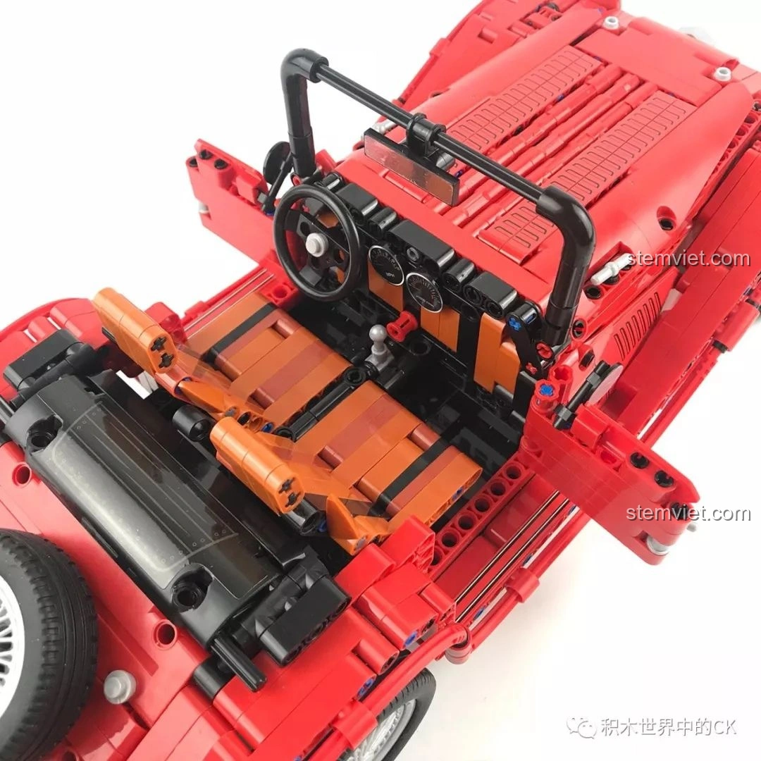 Mô tả trải nghiệm lắp ráp mượt mà của Winner 7062 Xe Mui Trần Cổ Điển, các mảnh ghép dễ dàng kết nối.