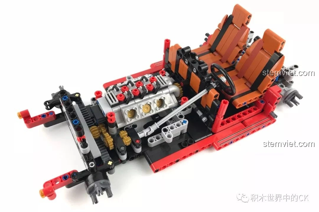 Vô lăng và bảng điều khiển của Winner 7062 Xe Mui Trần Cổ Điển được lắp đặt, tạo nên không gian nội thất.