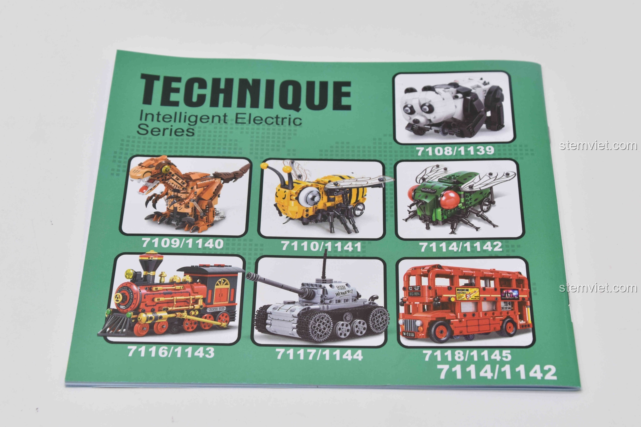 Các mẫu lắp ráp khác trong bộ Winner 7114 Côn trùng Ruồi Máy