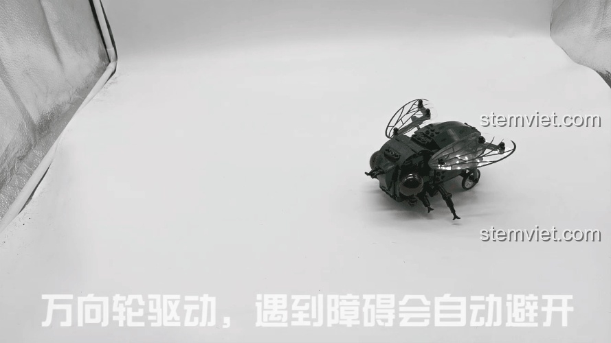 Mô hình Côn trùng Ruồi Máy Winner 7114 trên nền trắng